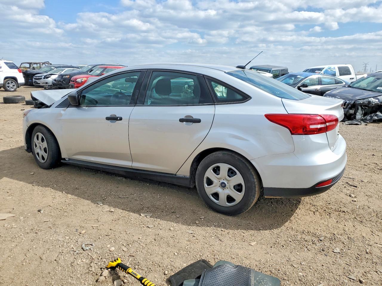 2017 Ford Focus S - Фото 2