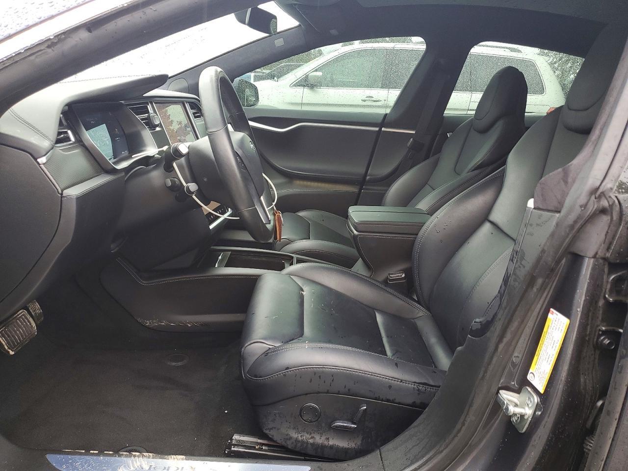 2017 Tesla Model 3 - Фото 7