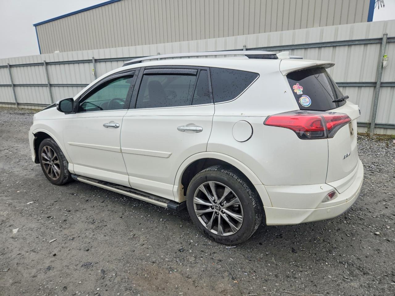 2017 Toyota Rav4 Platinum - Фото 2