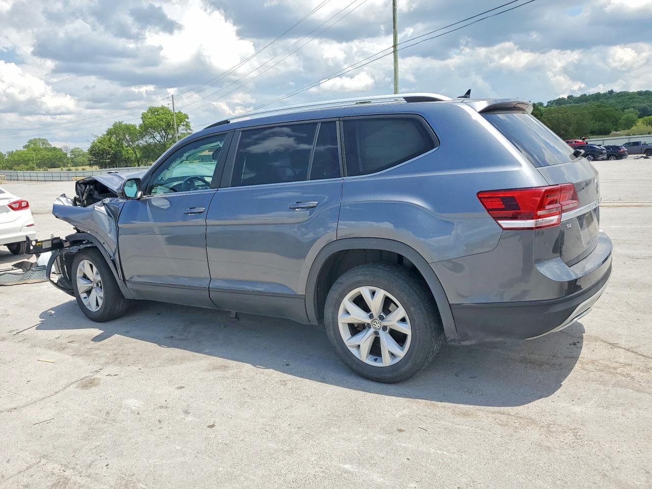 2018 Volkswagen Atlas Se - Image 2