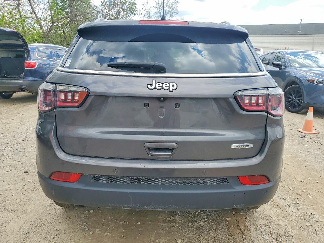 2020 Jeep Compass Latitude - Фото 6