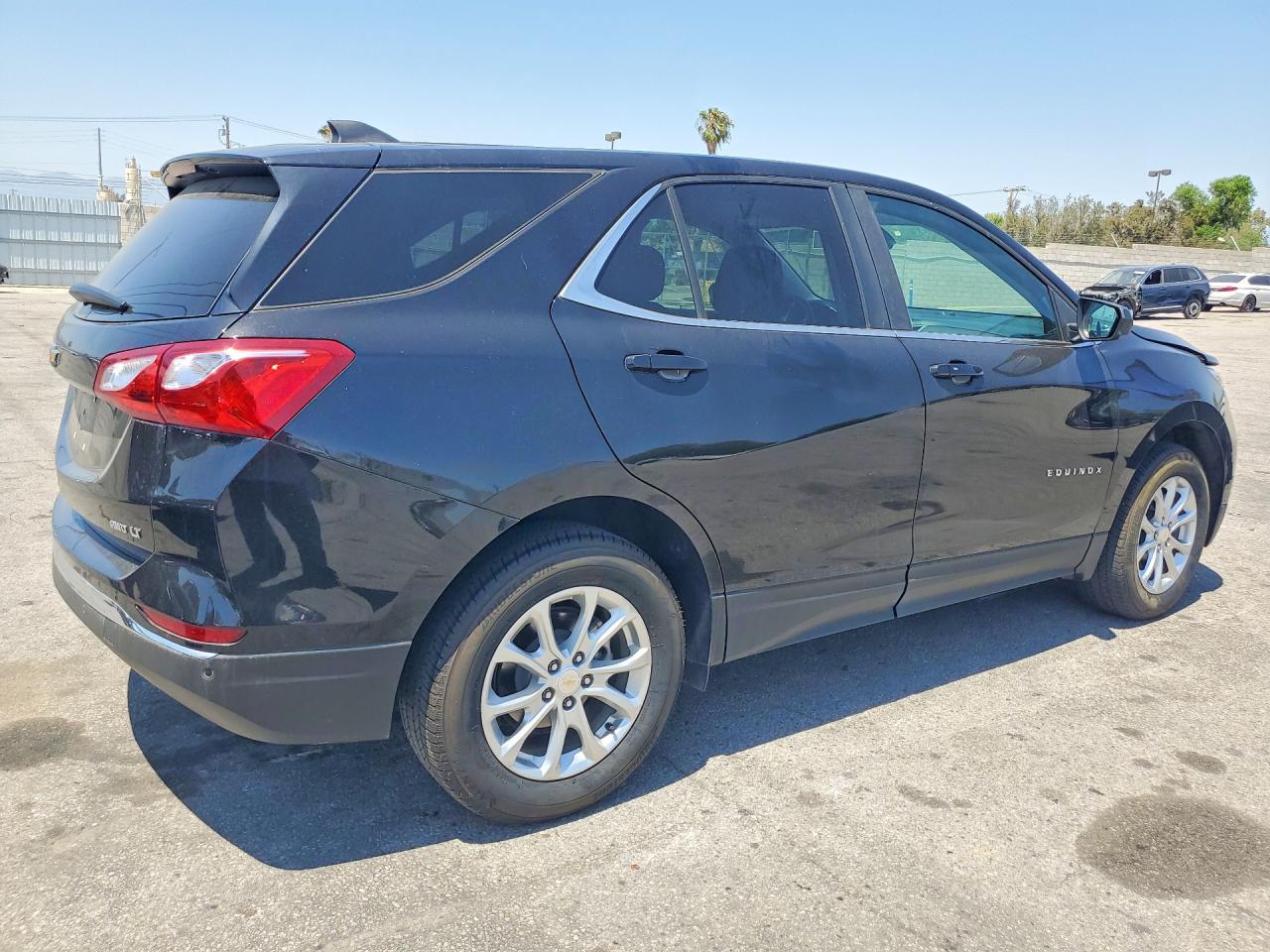 2021 Chevrolet Equinox Lt - Image 3