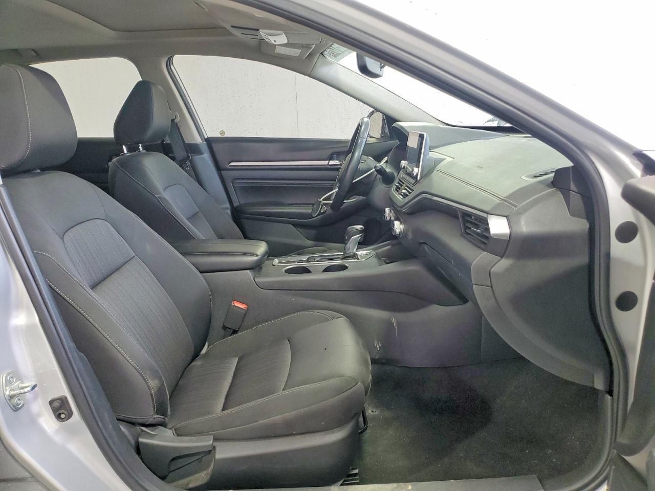 2019 Nissan Altima Sv - Image 7