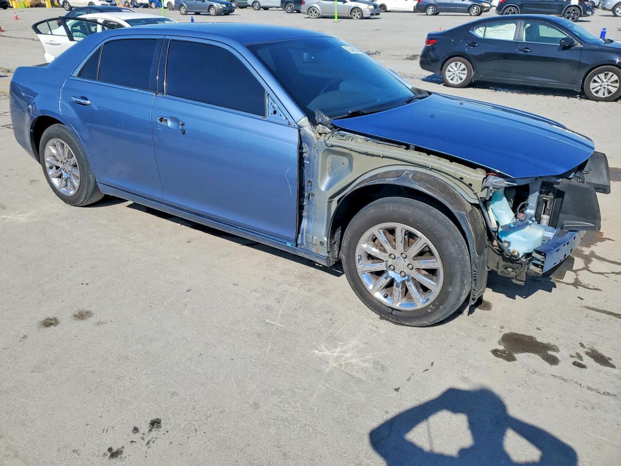 2011 Chrysler 300 Limited - Фото 4