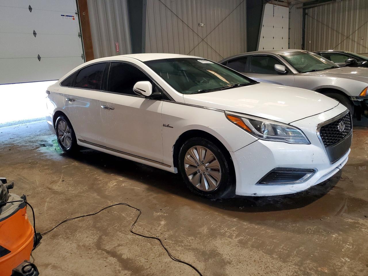 2016 Hyundai Sonata Hybrid Se - Фото 4