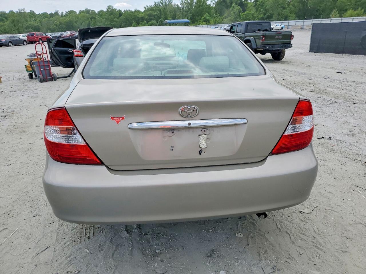 2002 Toyota Camry Le - Фото 6