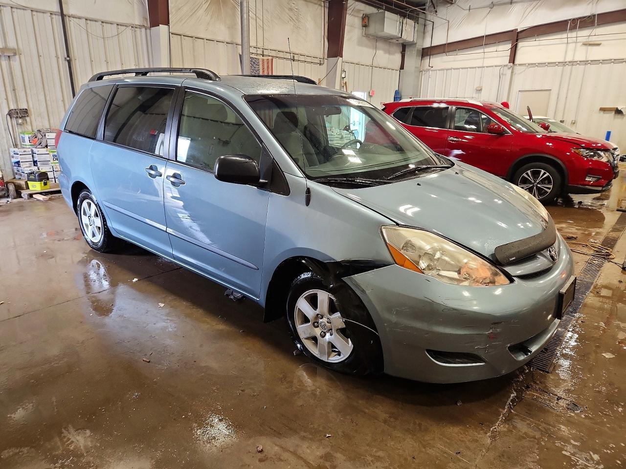 2006 Toyota Sienna Le 7 Passenger - Фото 4