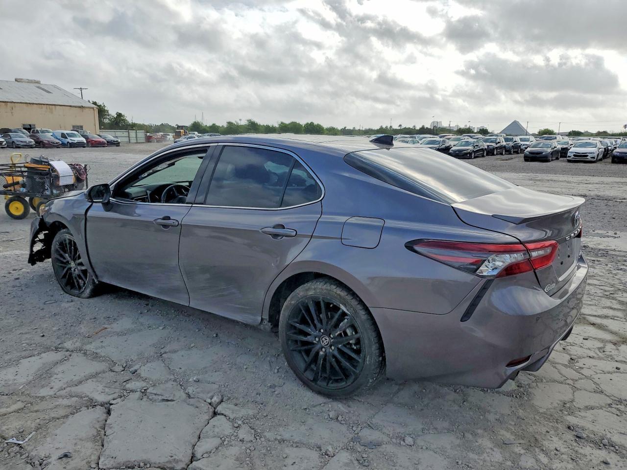 2024 Toyota Camry Xse V6 - Image 2