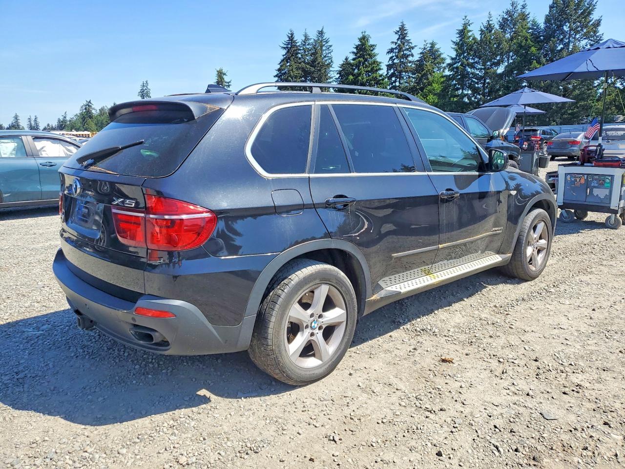 2011 BMW X5 xDrive50I - Image 3
