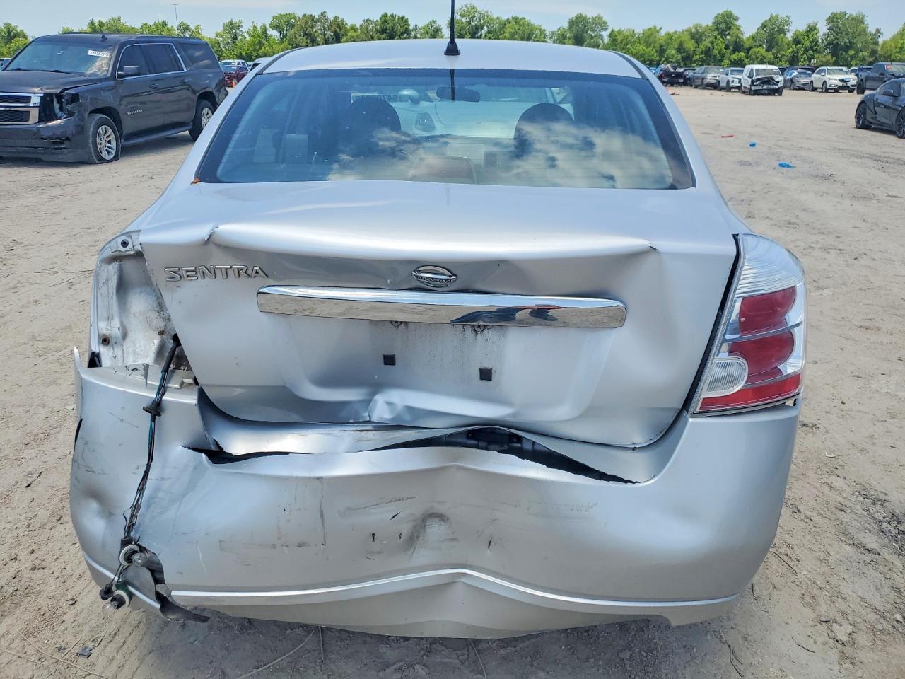 2010 Nissan Sentra 2.0 - Фото 6