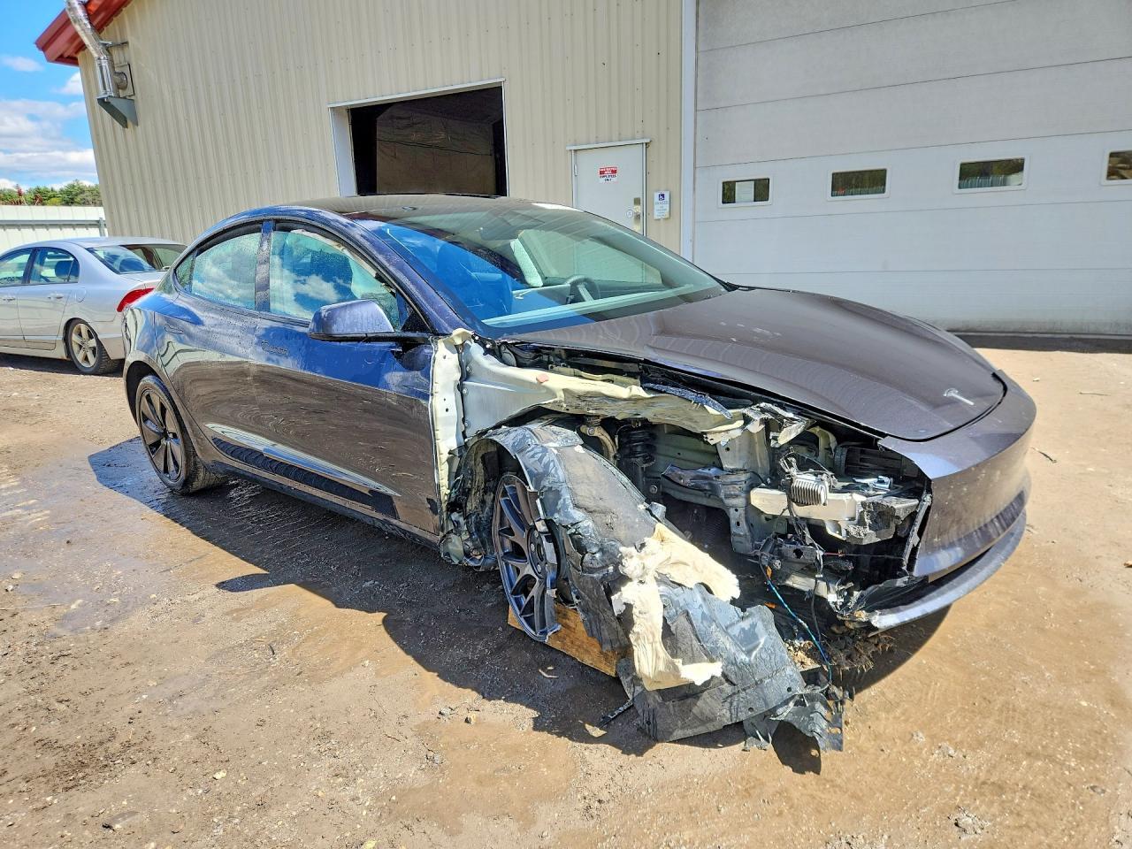2025 Tesla Model 3 - Image 4