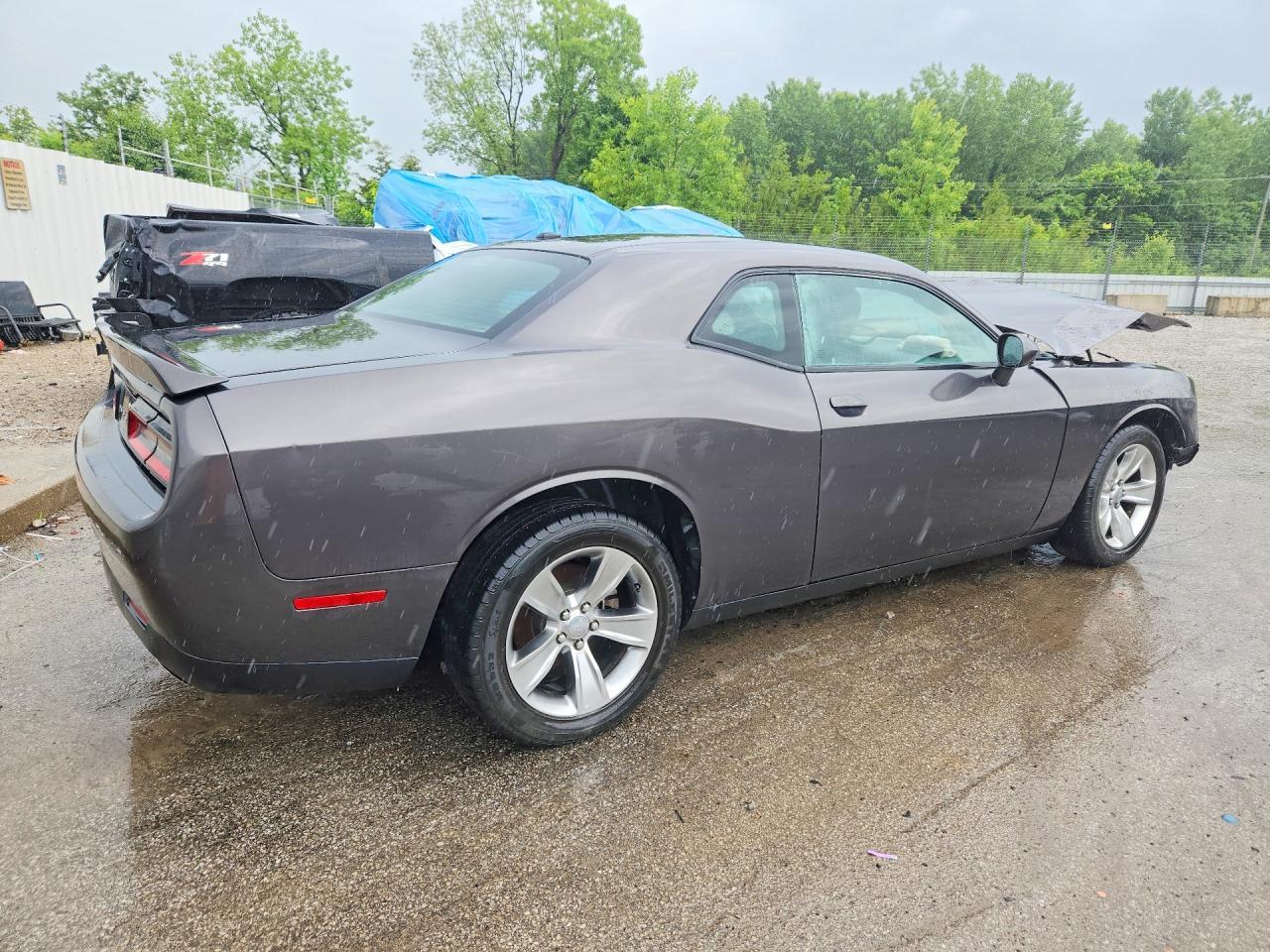 2021 Dodge Challenger Sxt - Фото 3