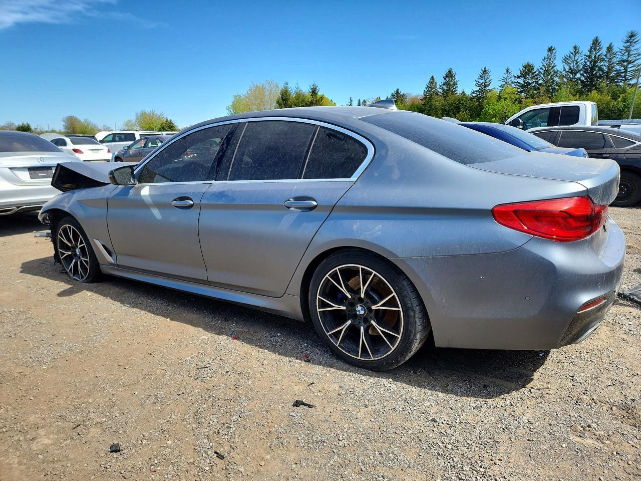 2019 BMW 540 Xi - Image 2