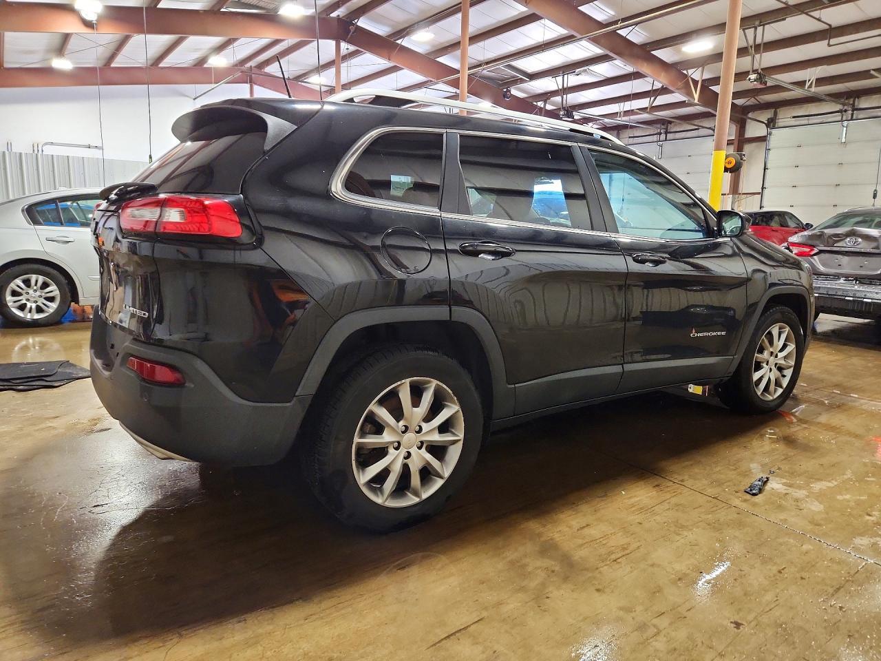 2018 Jeep Cherokee Limited - Image 3