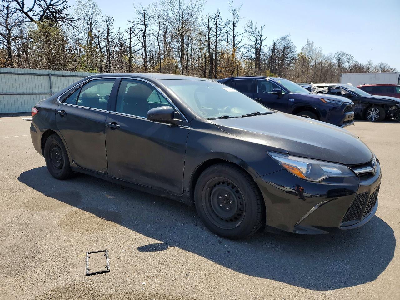 2016 Toyota Camry Hybrid Le - Фото 4