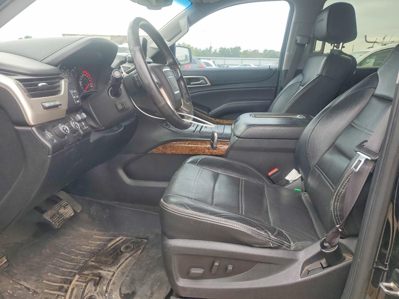 2015 GMC Yukon Denali - Фото 7
