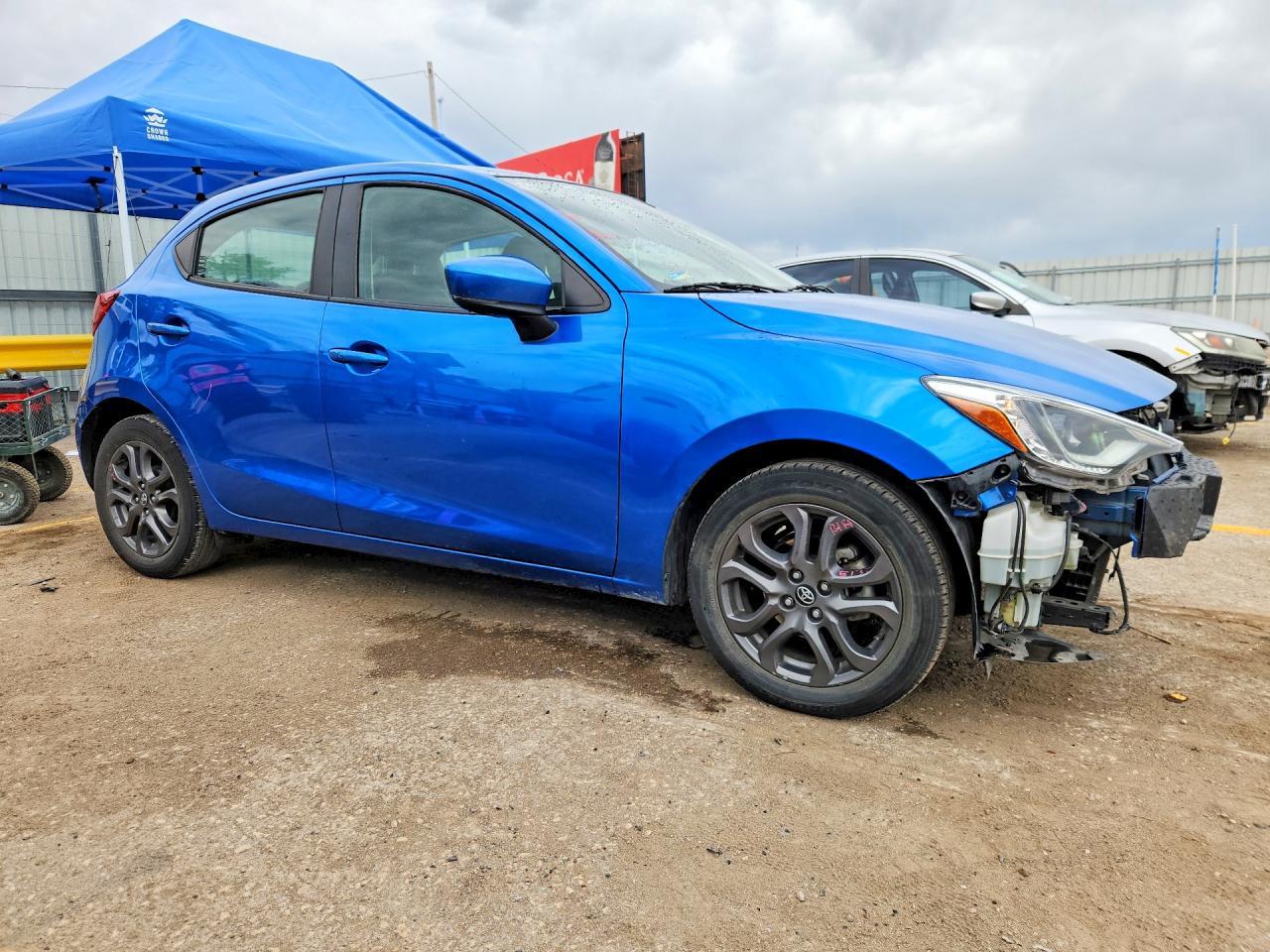 2020 Toyota Yaris Hatchback Xle - Фото 4
