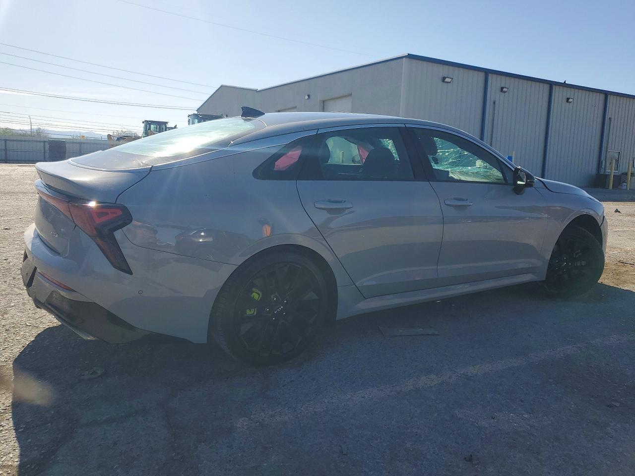 2025 Kia K5 Gt - Фото 3