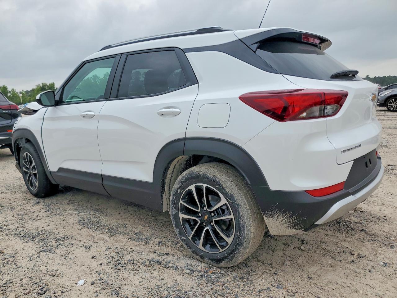 2026 Chevrolet Trailblazer Lt - Image 2