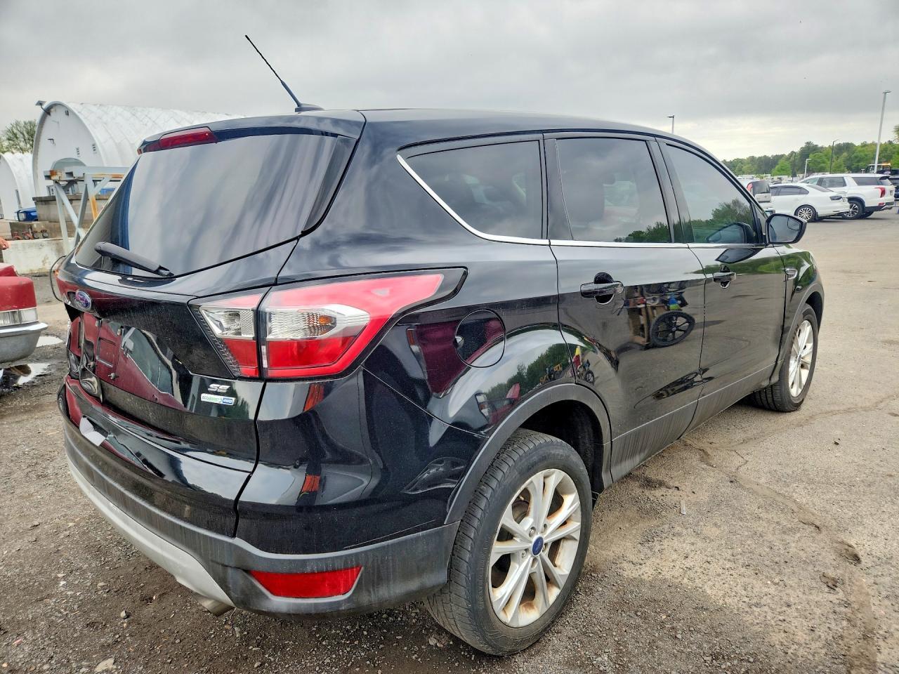 2017 Ford Escape Se - Фото 3