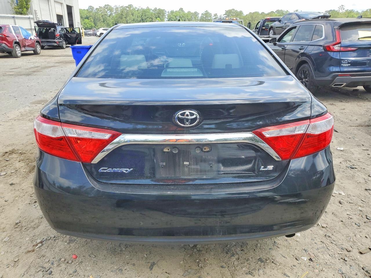 2016 Toyota Camry Le - Image 6