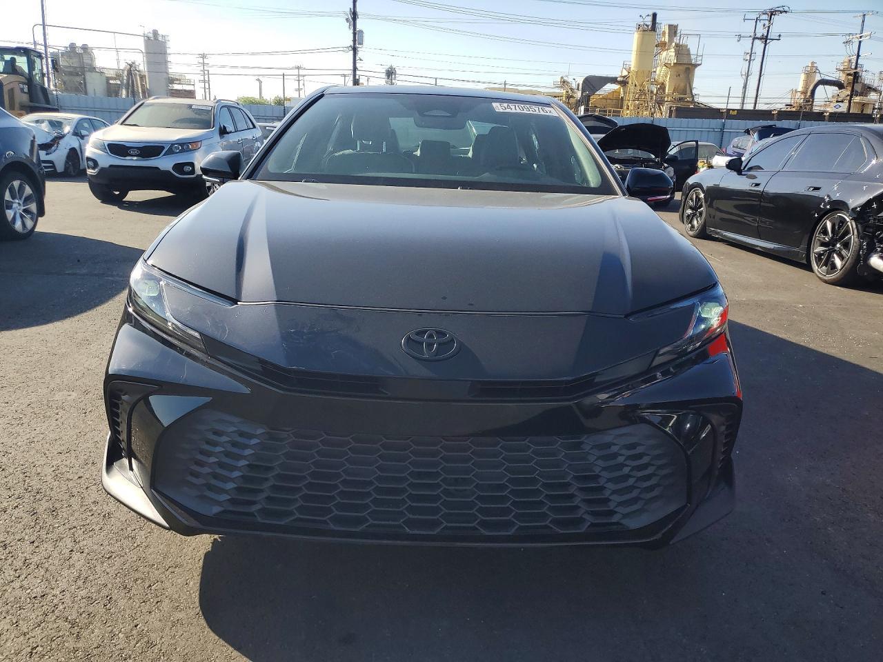 2025 Toyota Camry Se - Фото 5