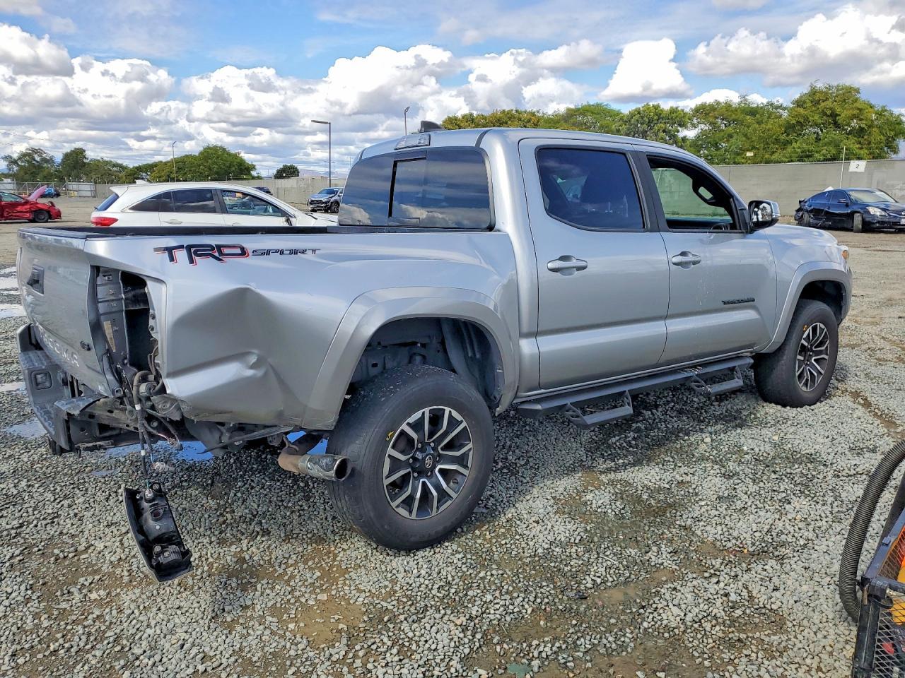 2021 Toyota Tacoma Trd Sport - Image 3