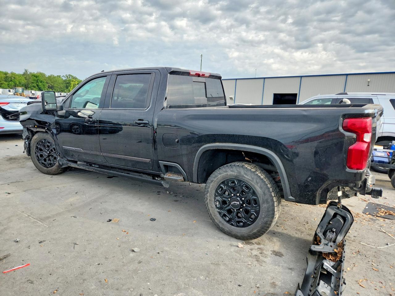 2024 Chevrolet Silverado K3500 High Country - Фото 2