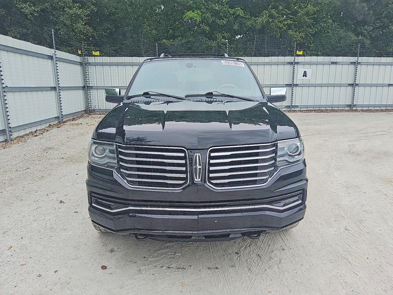 2017 Lincoln Navigator L Select - Фото 5