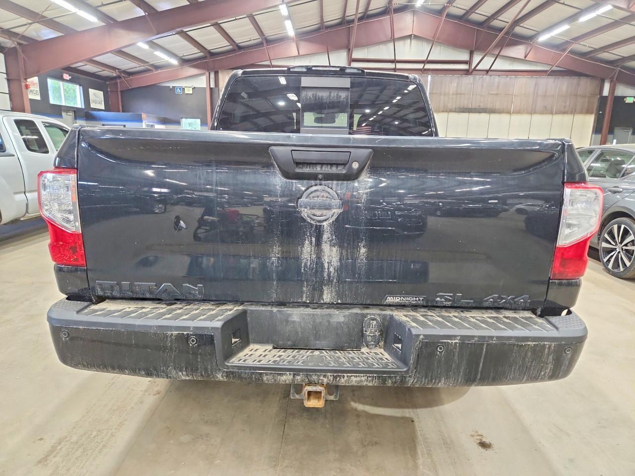 2019 Nissan Titan Sl - Image 6