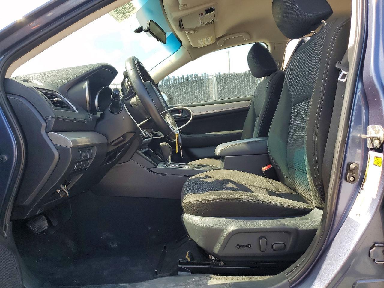 2018 Subaru Outback 2.5I Premium - Image 7