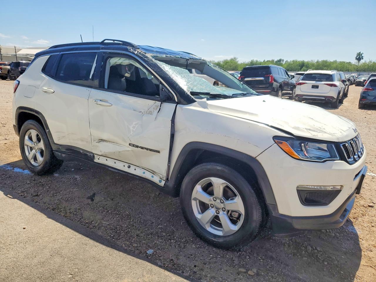 2019 Jeep Compass Latitude - Image 4