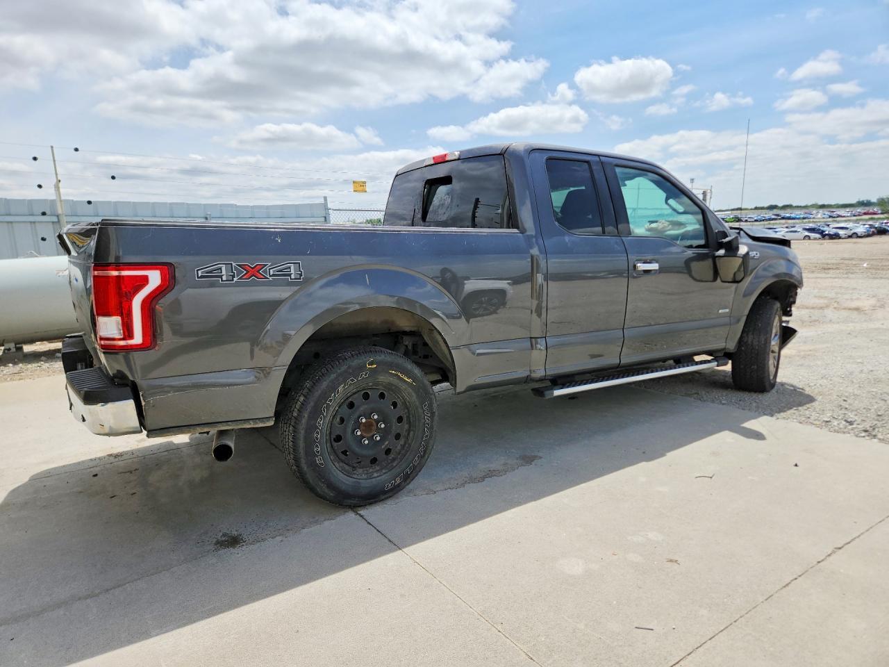 2015 Ford F150 Super Cab - Image 3
