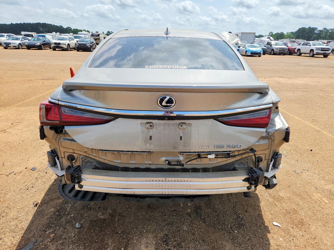 2021 Lexus Es - Фото 6
