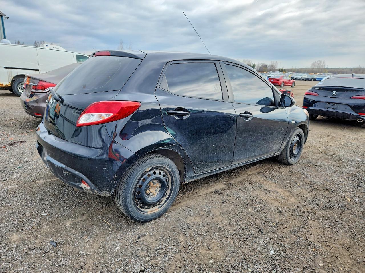 2012 Mazda Mazda2 - Фото 3