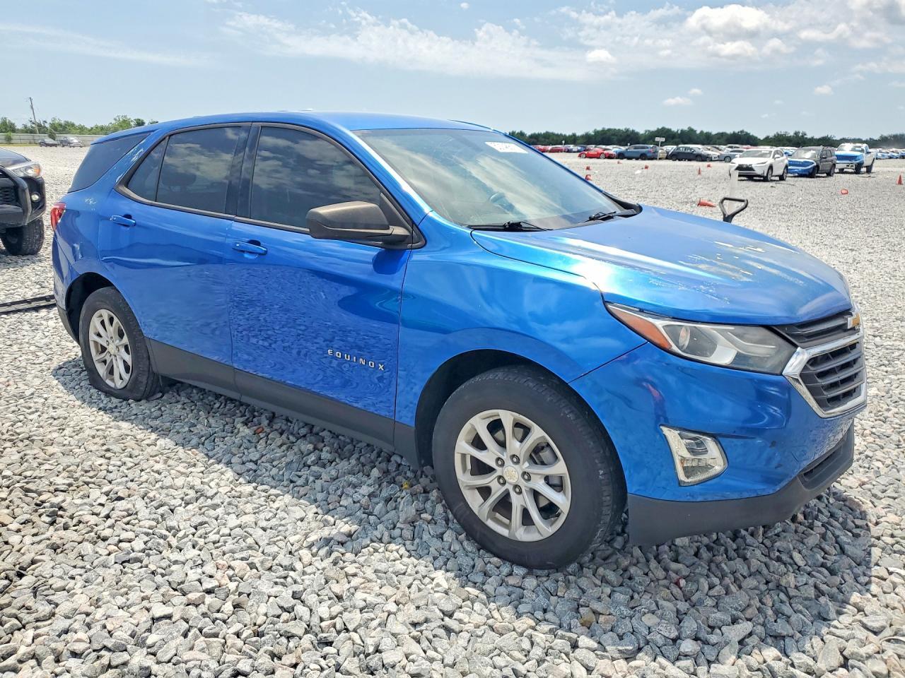 2019 Chevrolet Equinox Ls - Фото 4