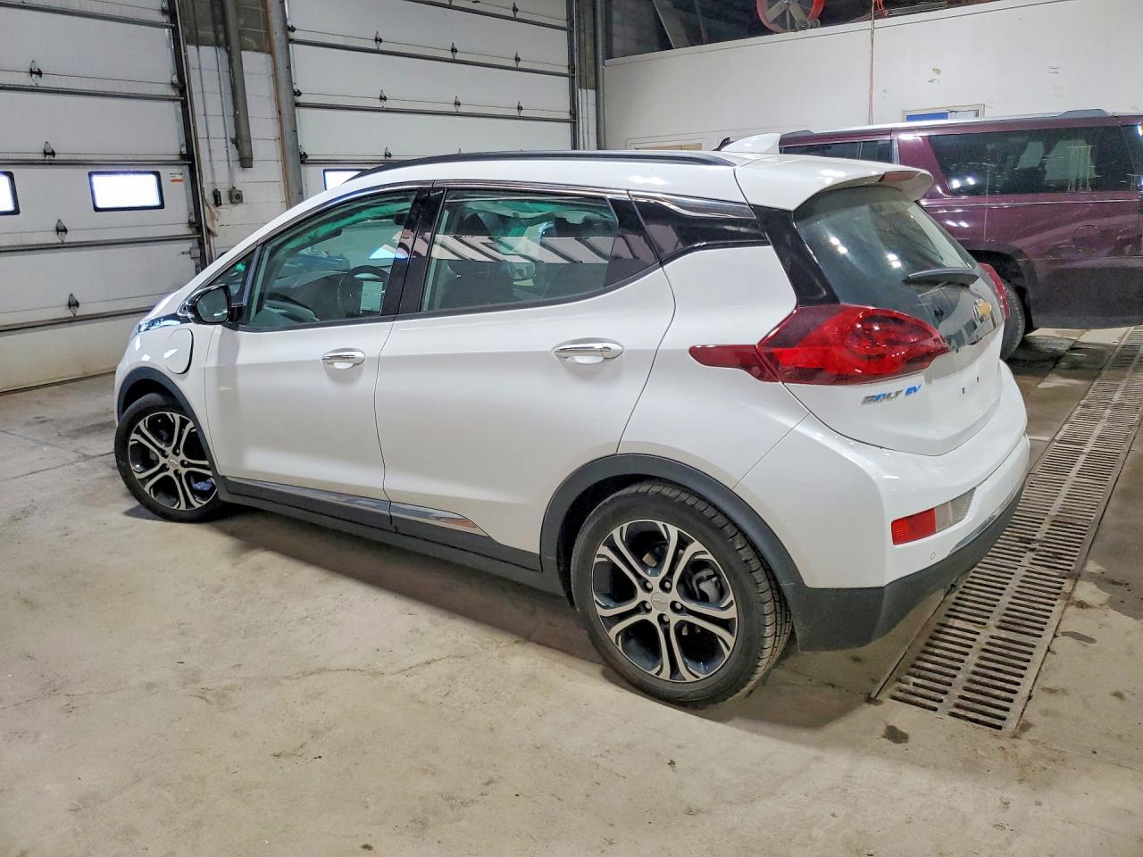 2018 Chevrolet Bolt Ev Premier - Image 2