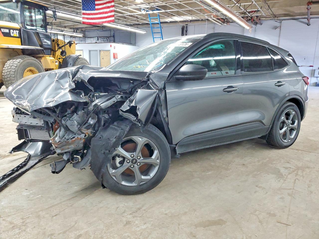 2025 Ford Escape St Line