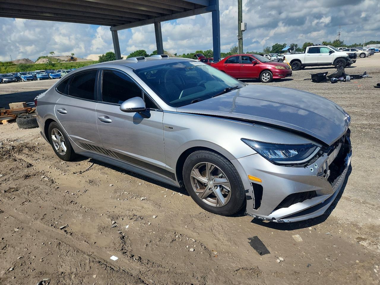 2021 Hyundai Sonata Se - Фото 4
