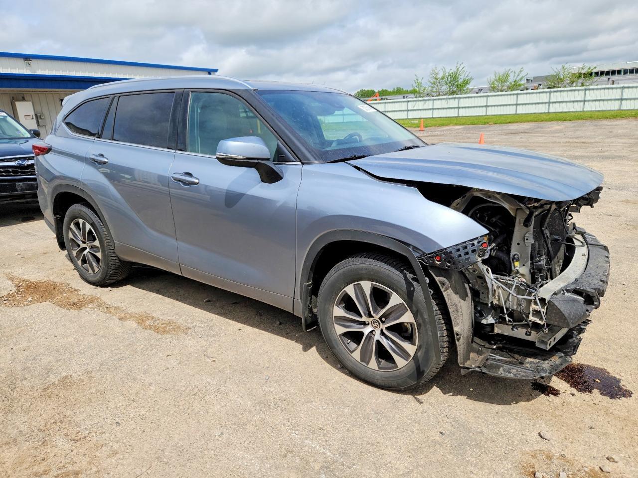 2021 Toyota Highlander Xle - Фото 4