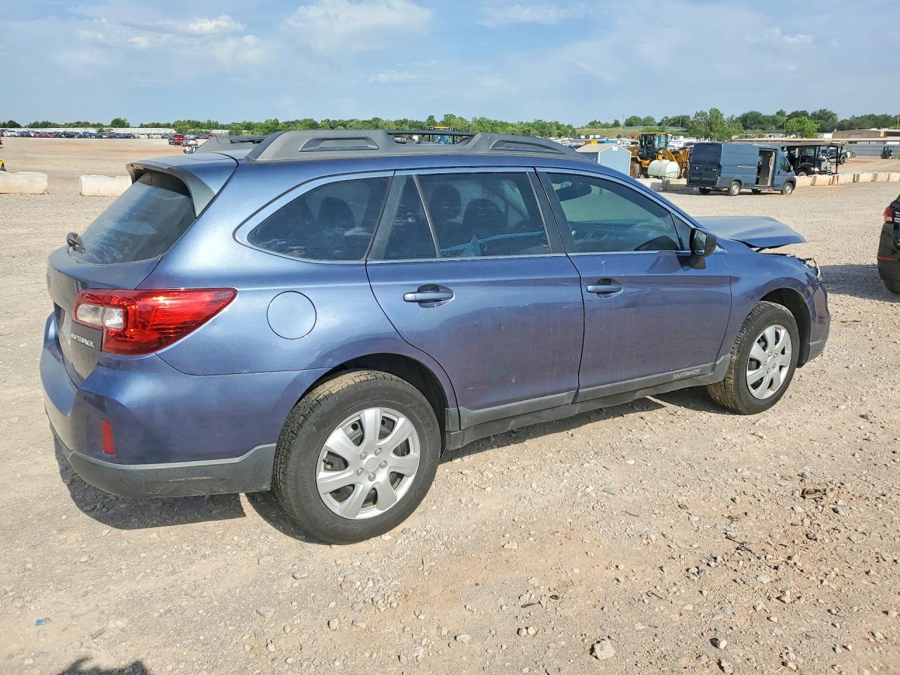 2015 Subaru Outback 2.5I - Image 3