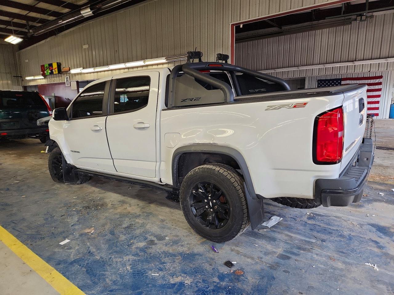 2018 Chevrolet Colorado Zr2 - Image 2