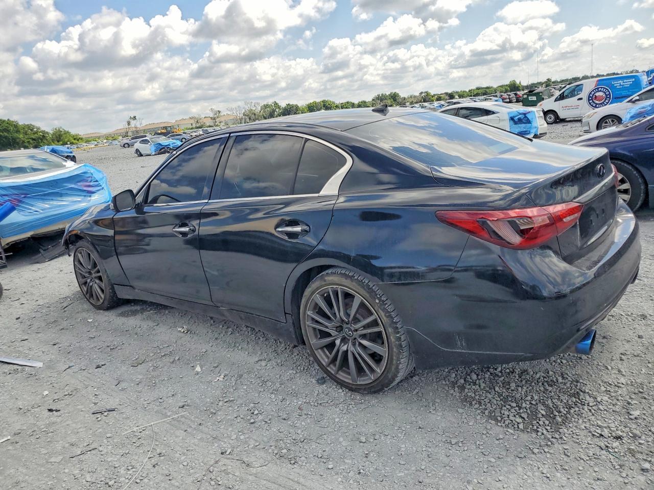 2018 Infiniti Q50 3.0T Luxe - Image 2