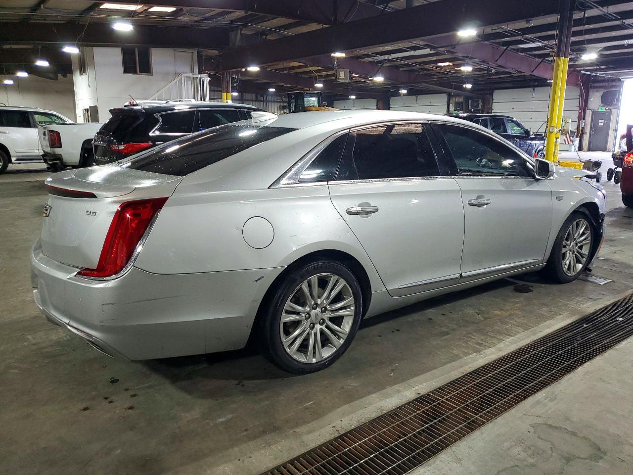 2018 Cadillac Xts Luxury - Фото 3