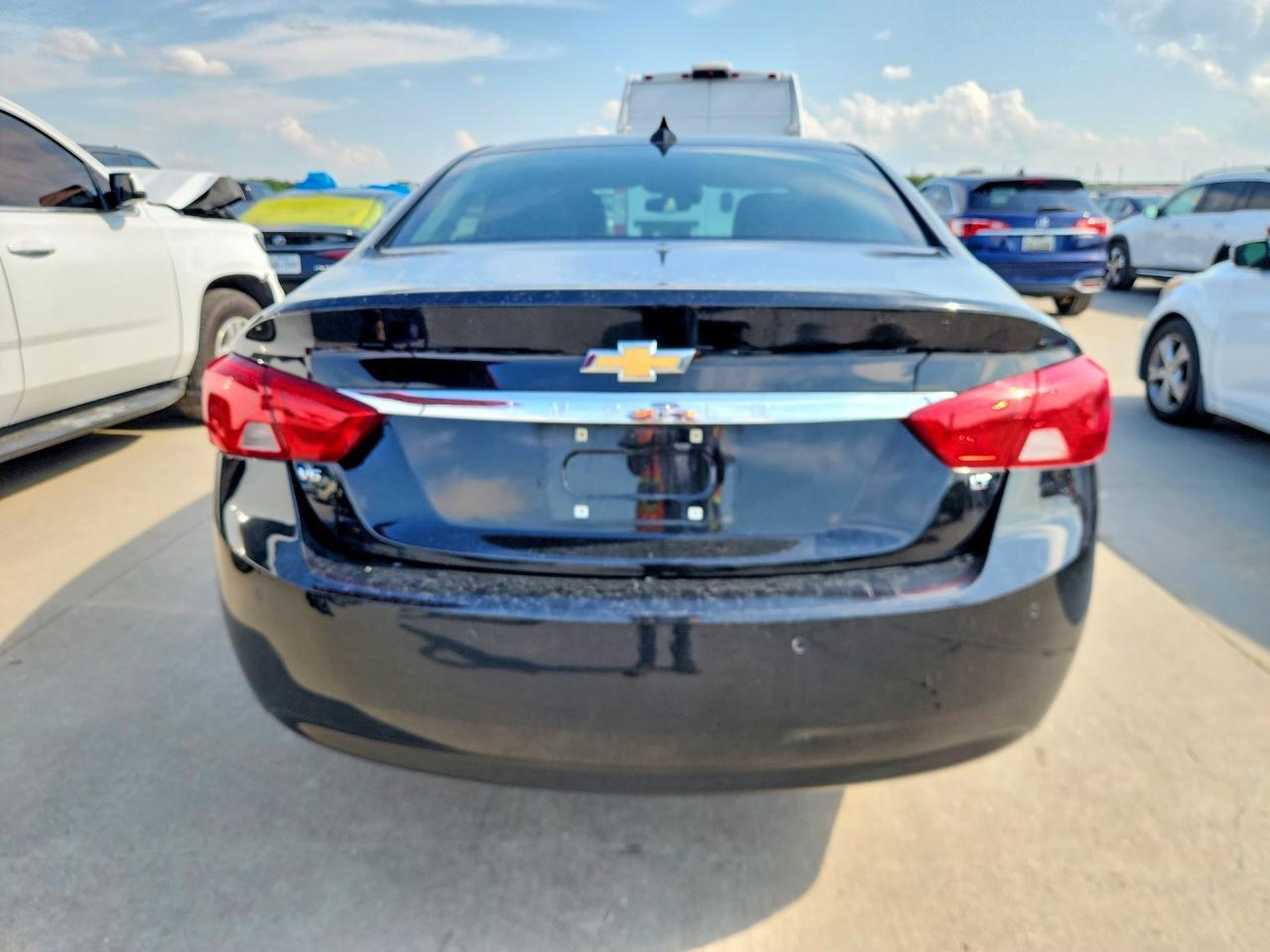 2017 Chevrolet Impala Lt - Image 6