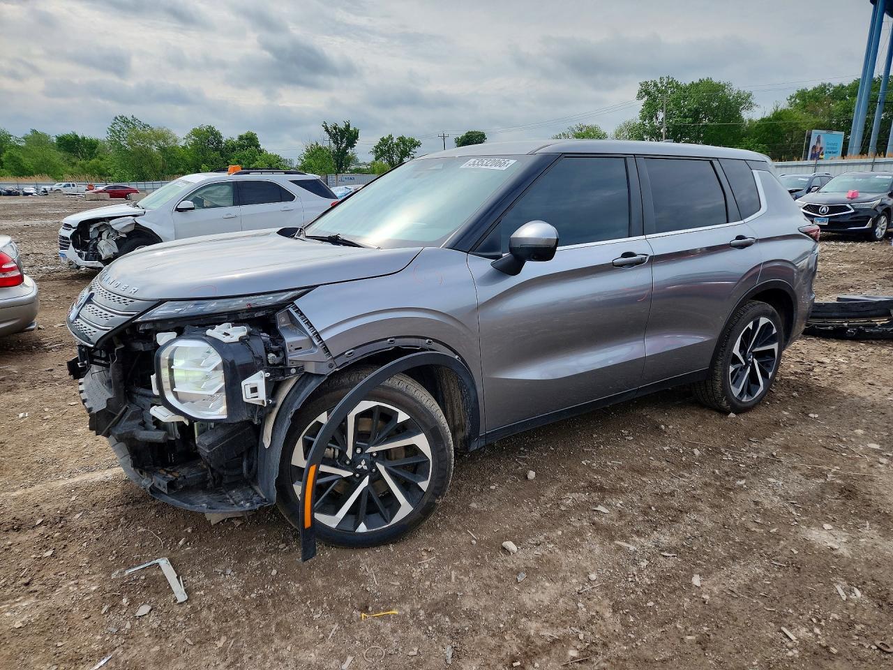 2022 Mitsubishi Outlander Se