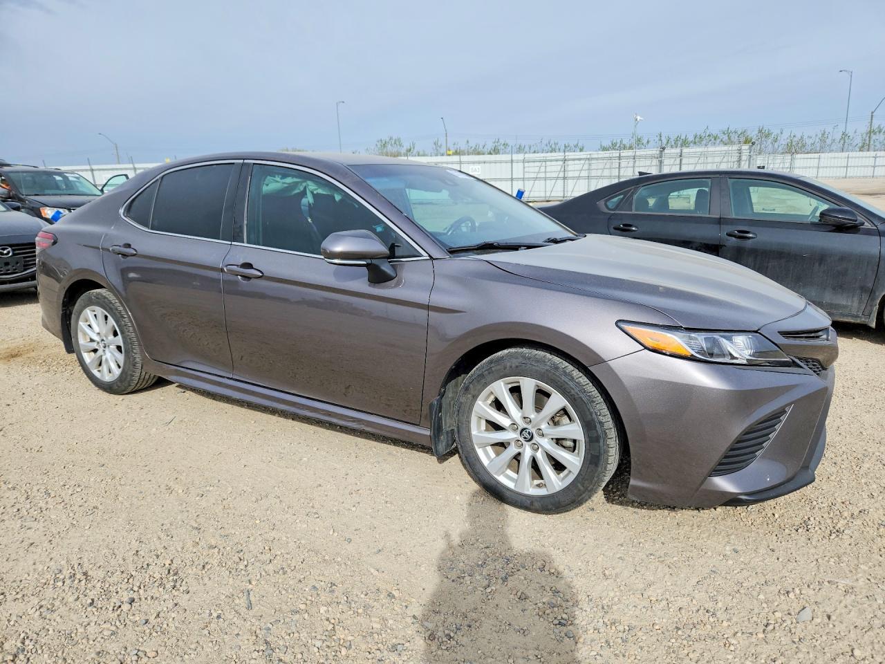 2019 Toyota Camry L - Фото 4