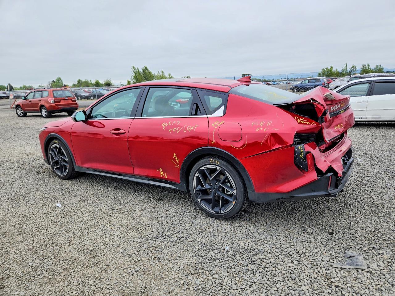 2025 Kia K4 Gt Line - Image 2