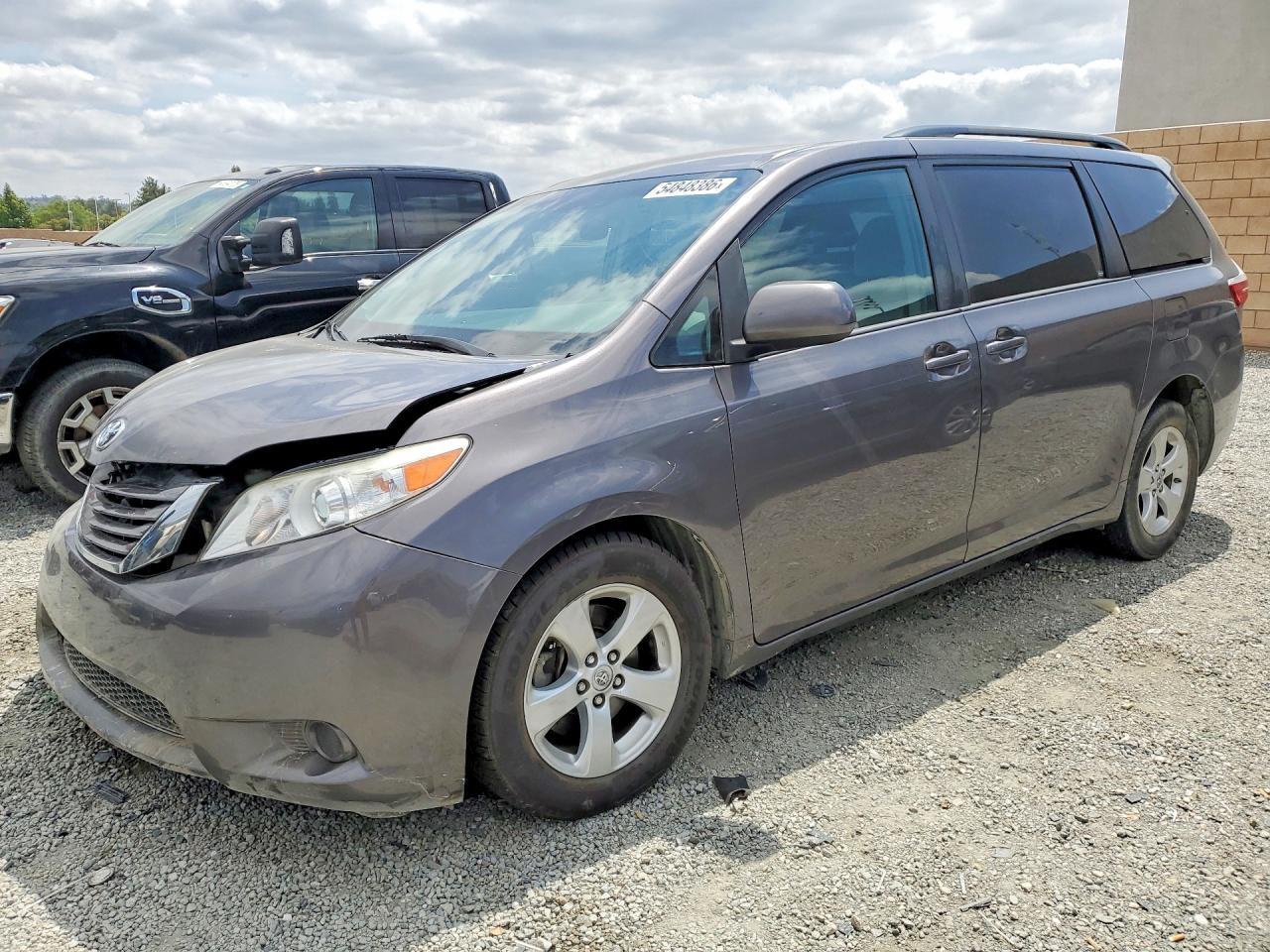 2017 Toyota Sienna Le