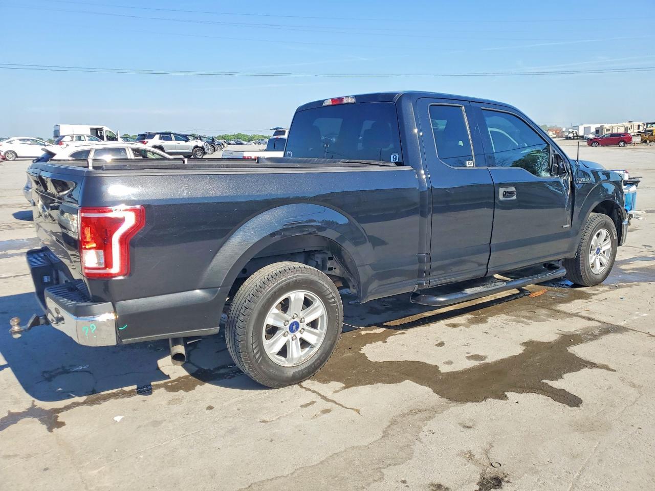 2015 Ford F150 Super Cab - Фото 3
